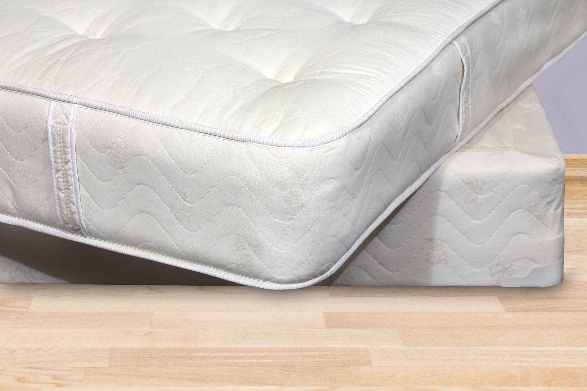 Organic Vegan Mattress with Pocketed Coils Gardner Mattress